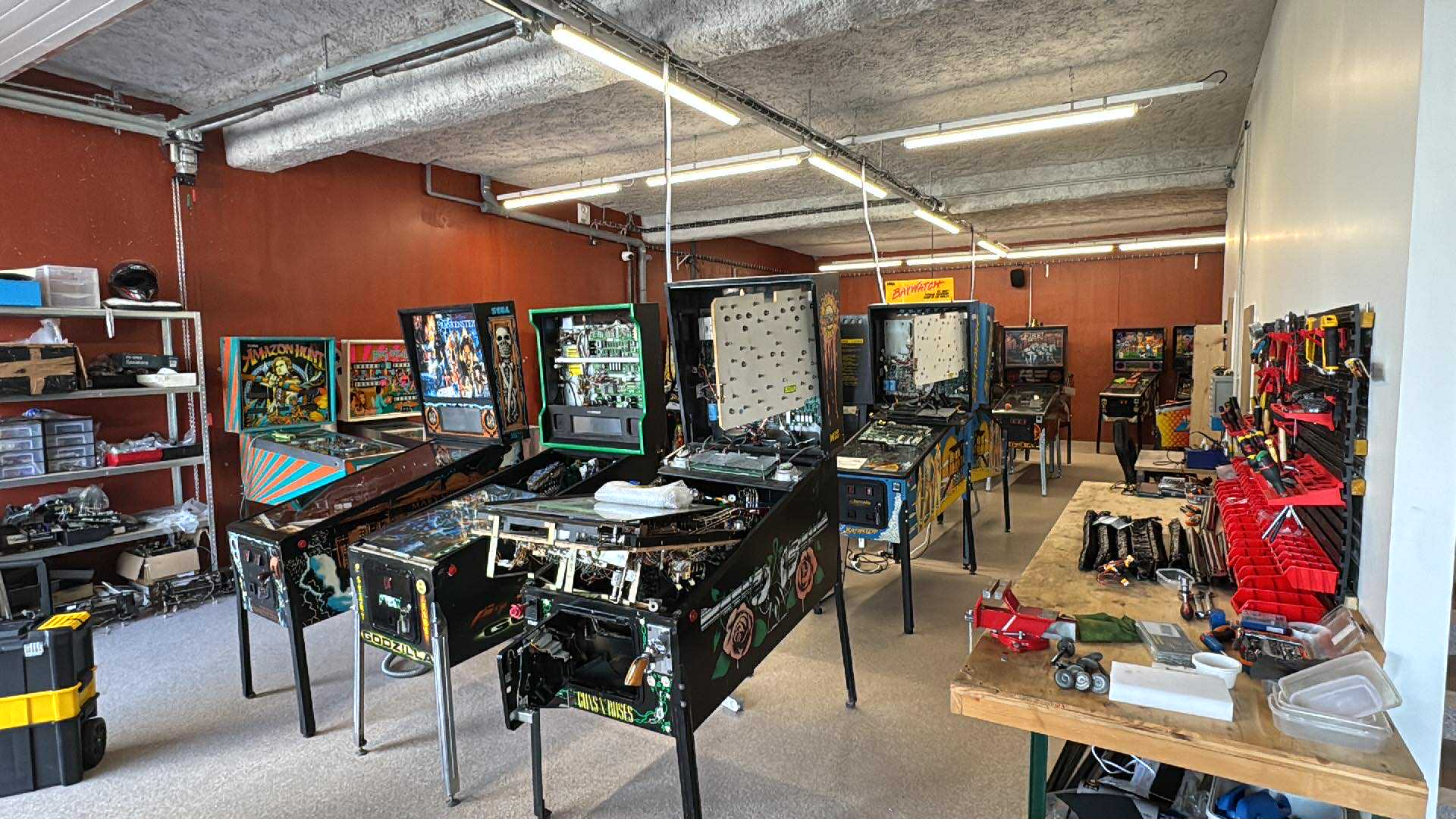 Art ofpinball - atelier de dépannage et réparation de flippers à Poisy (74) salles de jeux annecy